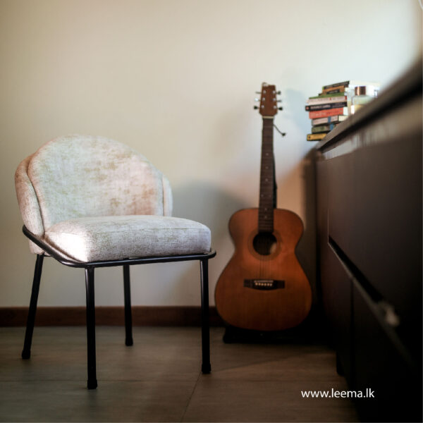 LEEMA MODERN CHAIR